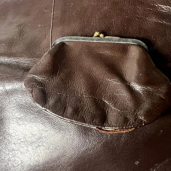 A Madison Creation Foldover Kiss Clasp‎ Vintage Clutch with Change Purse - Picture 9 of 10